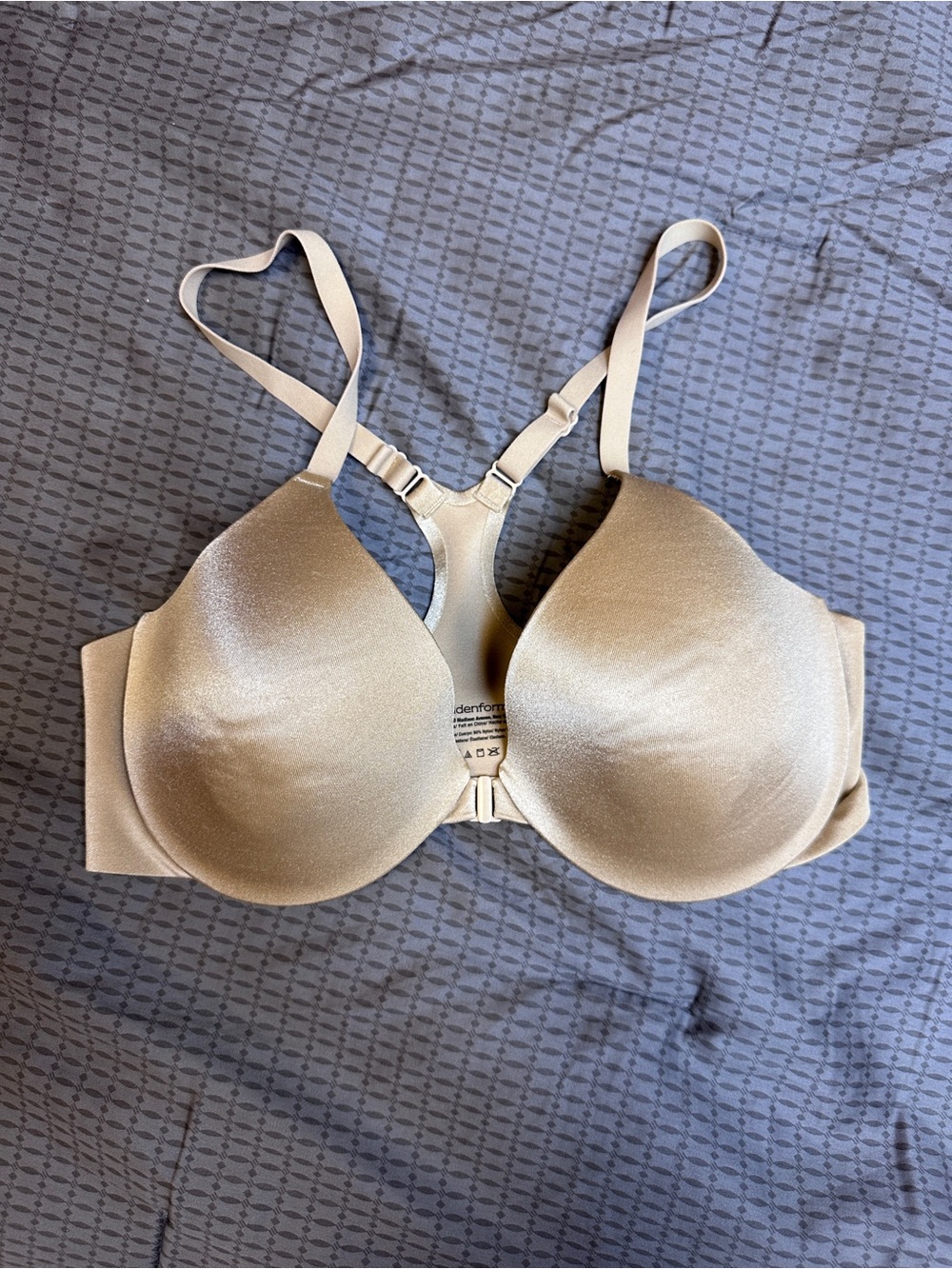 Maidenform Nude Front-Closure T-shirt Racerback bra. 38c